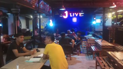 Nobar Dukung Timnas, Warkop Mbakoy Coffe Mulai Dipadati Pengunjung