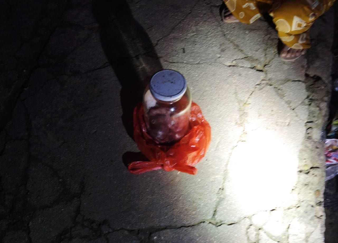 Toples Berisi Janin Ditemukan di TPAS Puuwatu oleh Pasutri