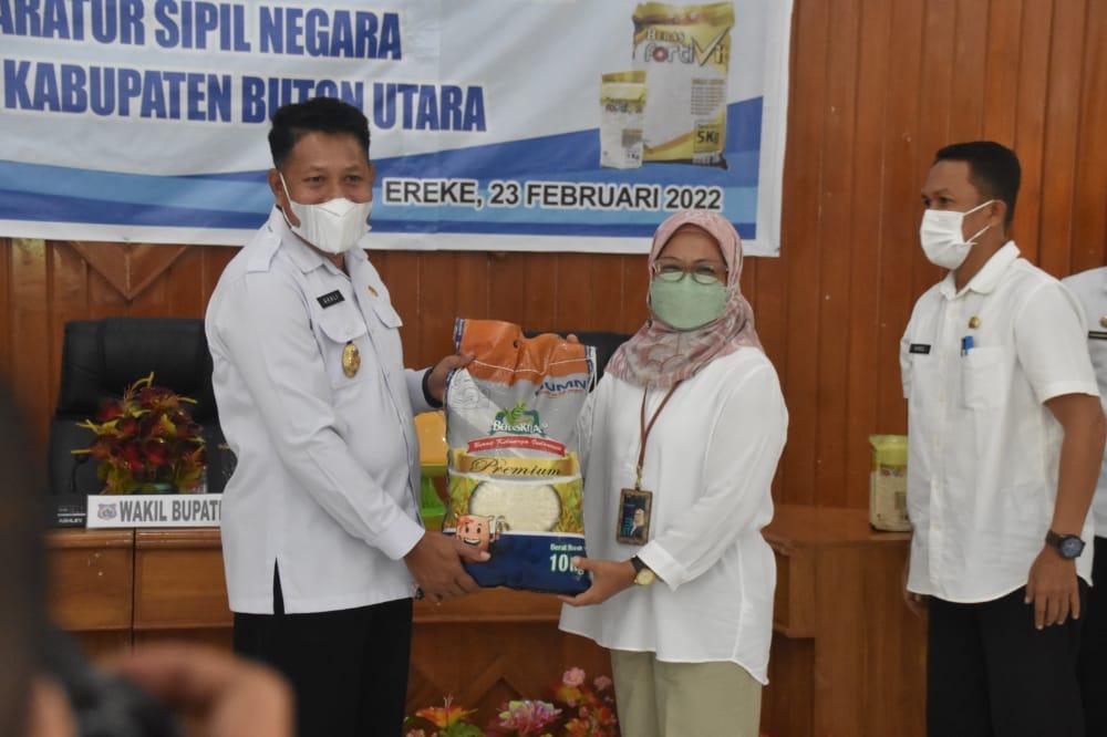 Bulog dan Pemkab Butur Teken MoU Penyaluran Beras ASN