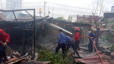 Lupa Matikan Kompor, Kedai Kopi di Kendari Hangus Terbakar