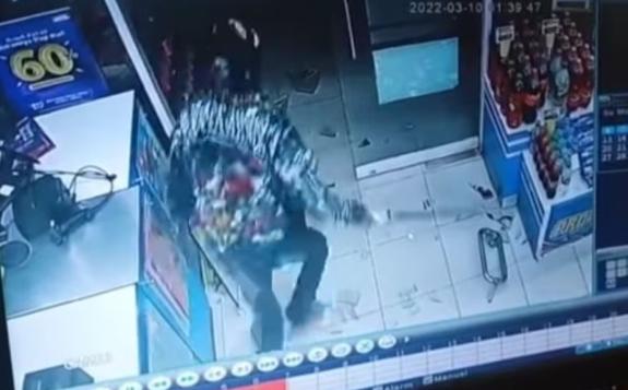 Pelaku Penyerangan Indomaret Berhasil Dibekuk Polisi
