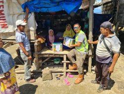 Jelang Lebaran, PT GKP Bagi THR Berupa Bingkisan di Lingkar Tambang