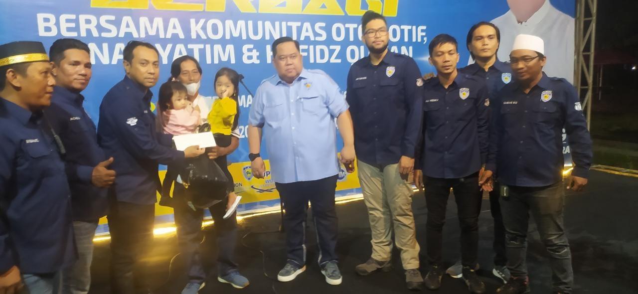 IMI Sultra Santuni Keluarga Alm Kuntet dan Beri Bantuan Anak Yatim