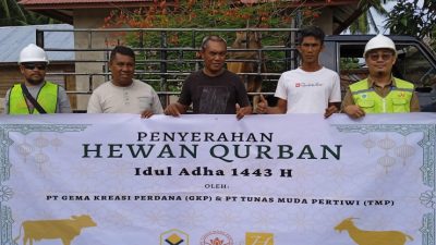 PT GKP Berkurban 10 Ekor Sapi ke Masyarakat Lingkar Tambang