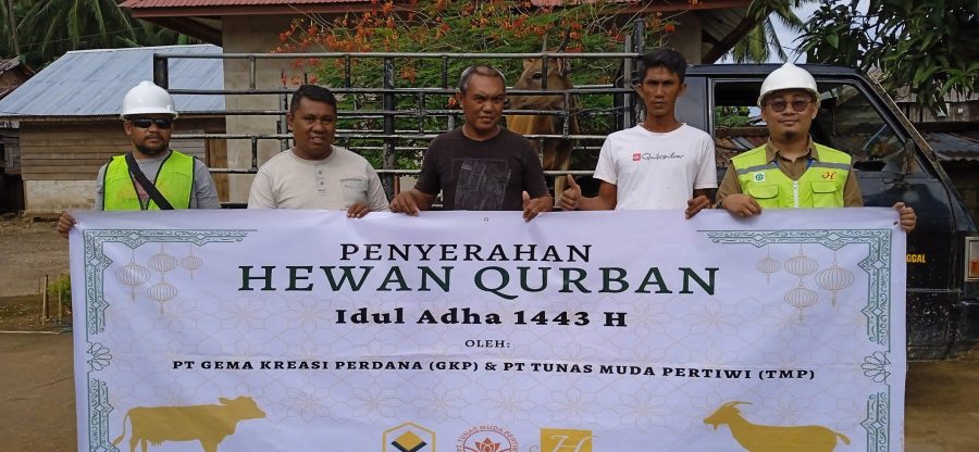PT GKP Berkurban 10 Ekor Sapi ke Masyarakat Lingkar Tambang