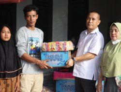 Wakil Ketua DPRD Konawe Bantu Korban Kebakaran di Onembute