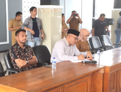DPRD Sultra Tandatangani Rekomendasi Pencopotan RB Sebagai PJ Bupati Busel dan Kadis Kominfo