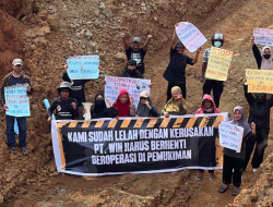 Warga Torobulu Protes Aktivitas Penambangan PT WIN di Samping SDN 12 Laeya